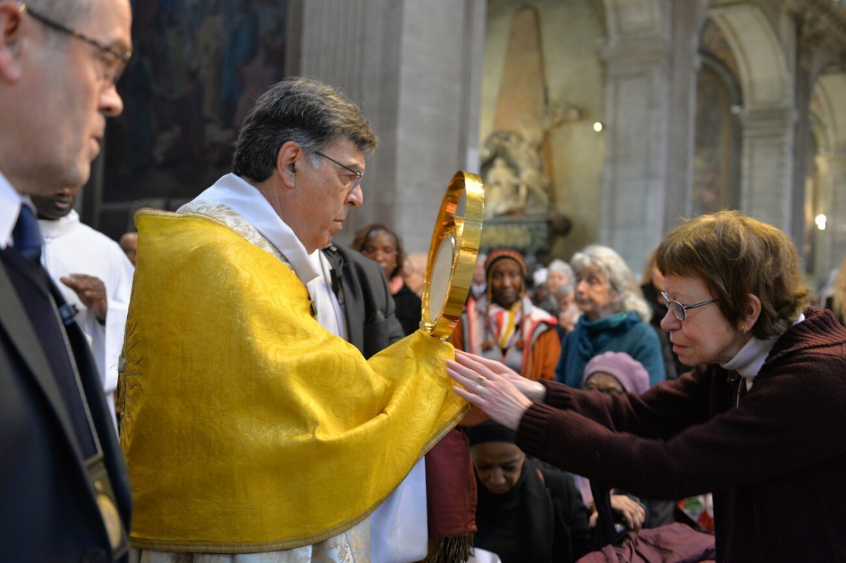 Prière de guérison et de délivrance. © Marie-Christine Bertin / Diocèse de Paris.