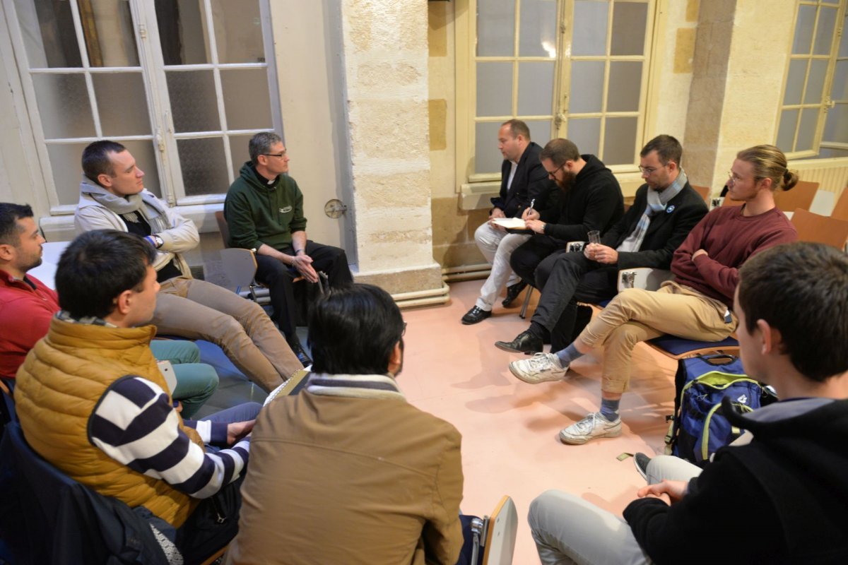 Rencontre des séminaristes d'Île-de-France. © Marie-Christine Bertin / Diocèse de Paris.