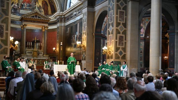 Messe d'action de grâce pour le ministère de Mgr Thibault Verny à Paris