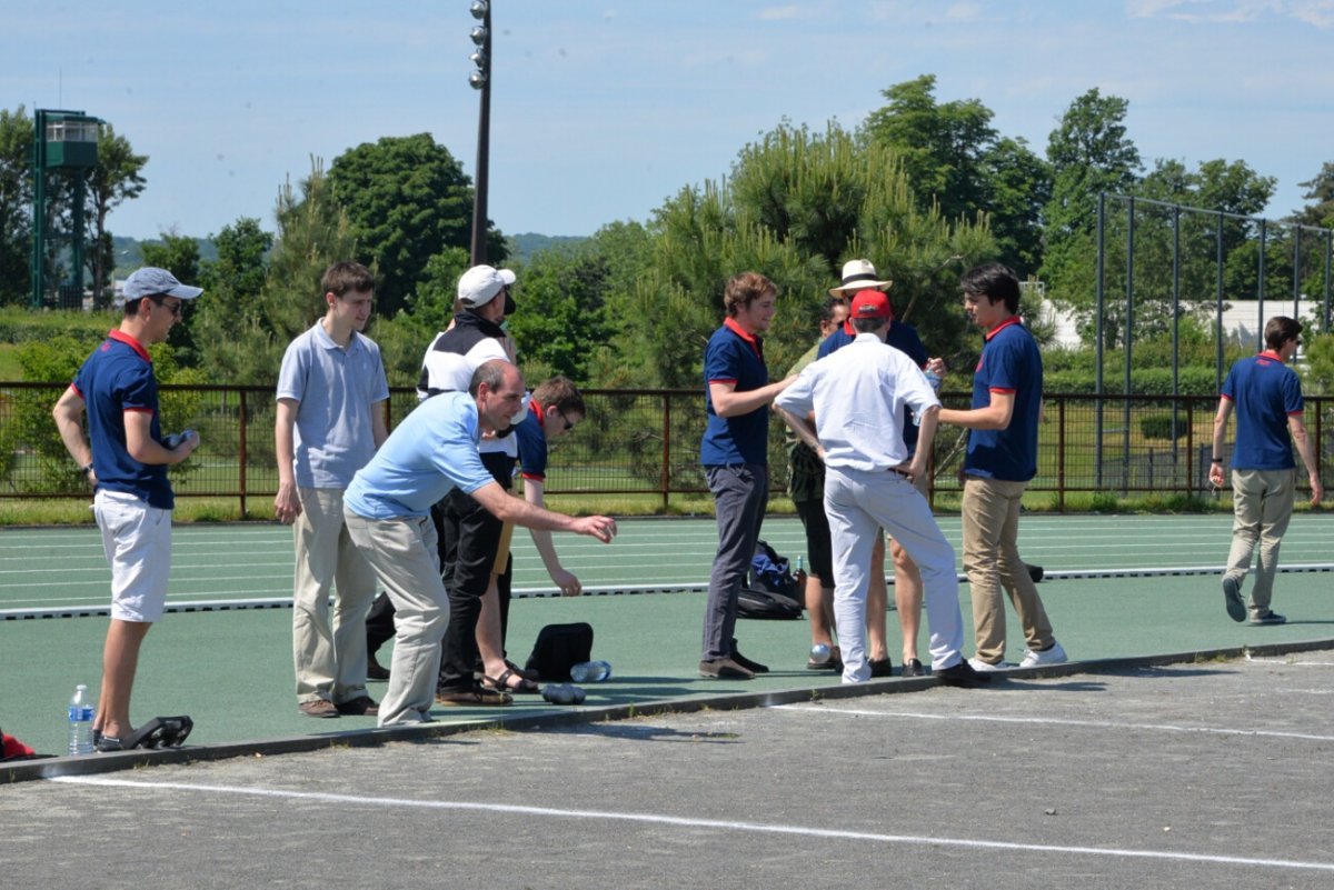 Tournoi de pétanque. © Marie-Christine Bertin / Diocèse de Paris.