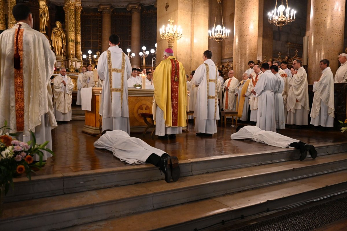 Ordination diaconale en vue du sacerdoce du 11 octobre 2025. © Marie-Christine Bertin / Diocese de Paris.
