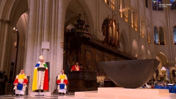 Homélie de Mgr Laurent Ulrich – Office de réouverture de Notre-Dame de Paris