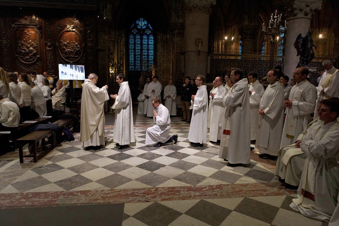 Communion eucharistique.. © Yannick Boschat / Diocèse de Paris..