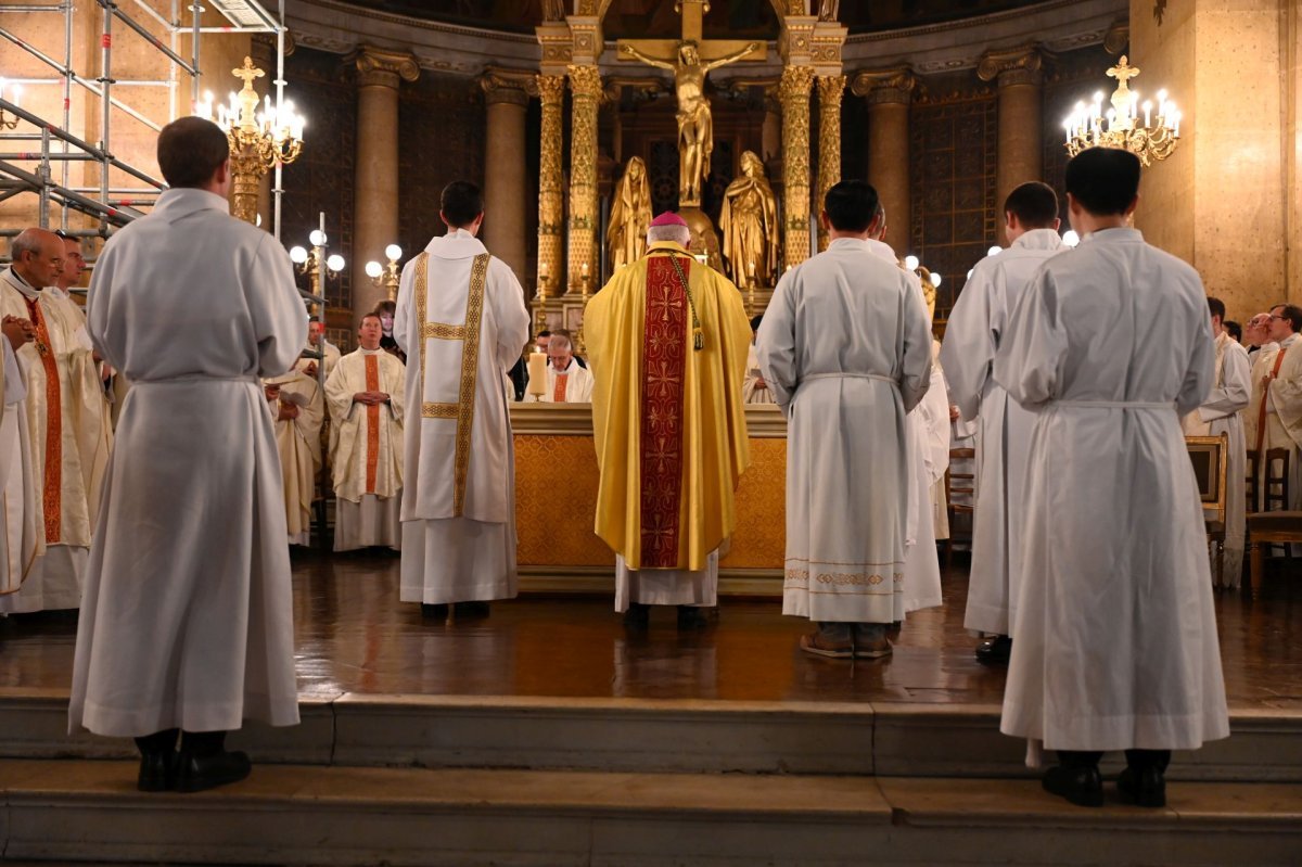Ordination diaconale en vue du sacerdoce du 11 octobre 2025. © Marie-Christine Bertin / Diocese de Paris.