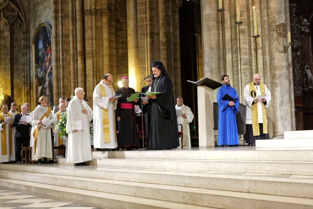 Introduction par les co-présidents du CÉCEF - Mgr Emmanuel. © Yannick Boschat / Diocèse de Paris.