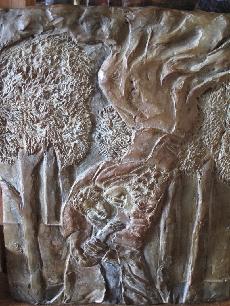 La Prière. © Bénédicte Paillusseau Bas relief en bronze, 25x32cm 
