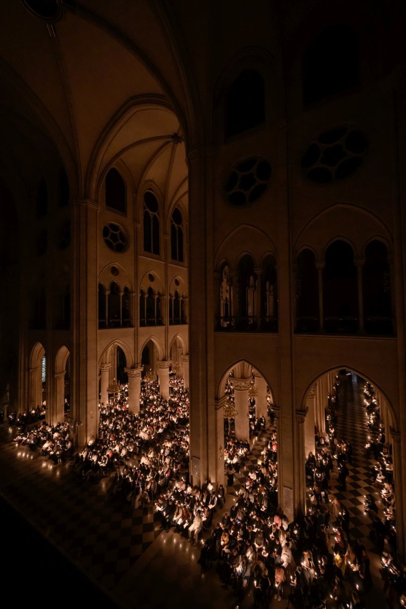 Vigile pascale à Notre-Dame de Paris 2025. © Jean-Baptiste Delerue.