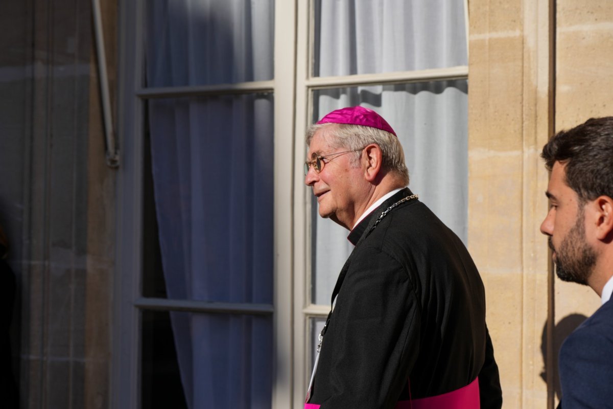 Visite du pape Léon XIV au Président de la République et rencontre avec les (…). © Étienne Castelein / Diocèse de Paris.