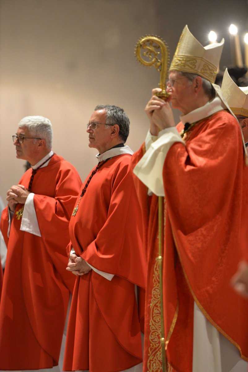 Confirmations d'adultes. © Marie-Christine Bertin / Diocèse de Paris.