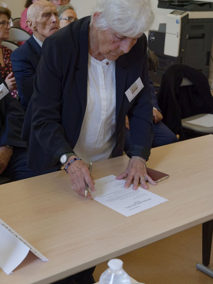 Clôture de l'enquête diocésaine pour la cause en canonisation de Paulin (…). © Yannick Boschat / Diocèse de Paris.