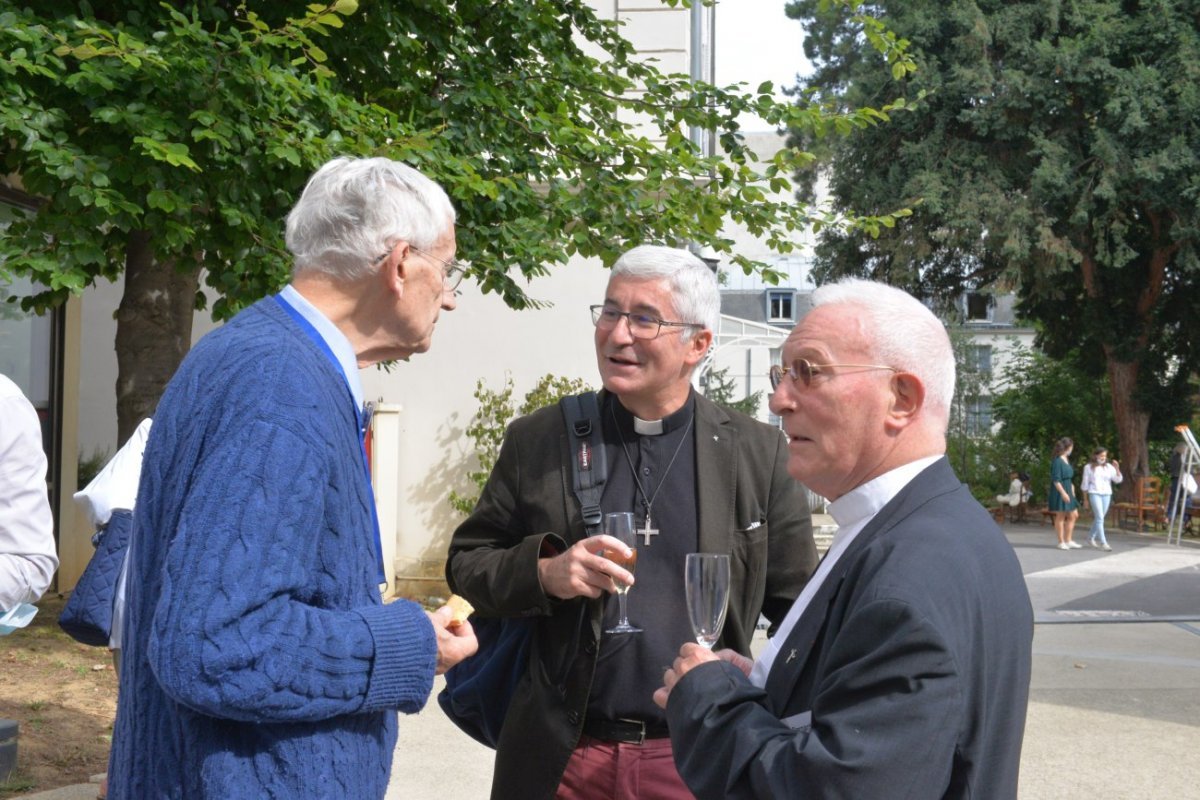 Journées d'amitié et d'entraide pour les prêtres (JAEP). © Marie-Christine Bertin / Diocèse de Paris.