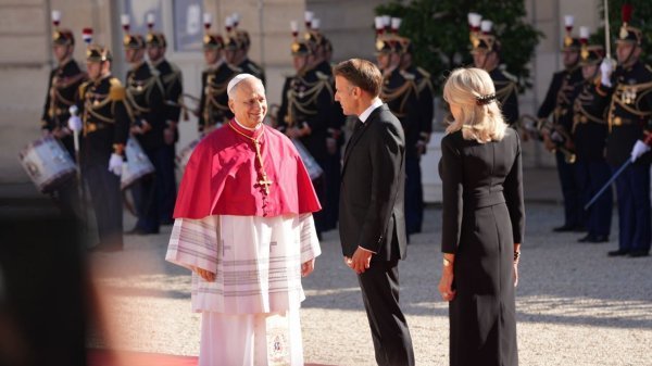 Visite du pape Léon XIV au Président de la République et rencontre avec les autorités