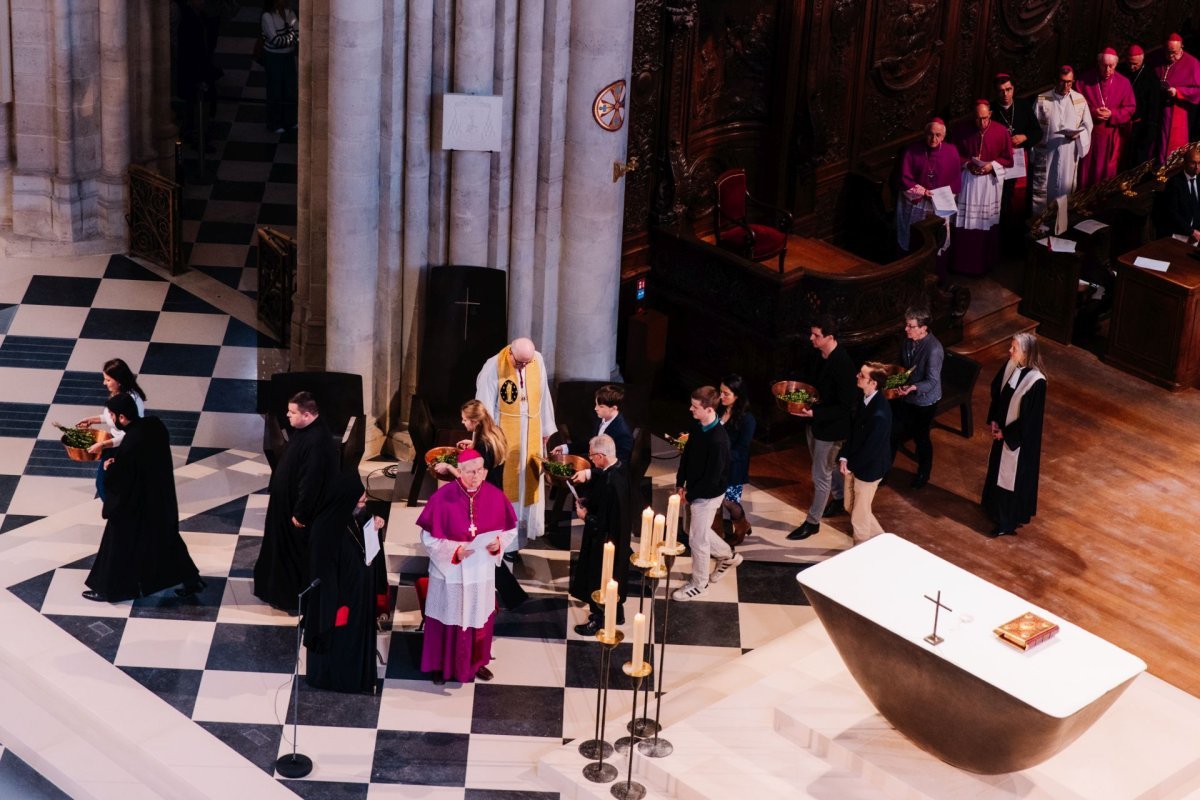 Célébration œcuménique du mystère de Pâques 2025. © Anh de France.