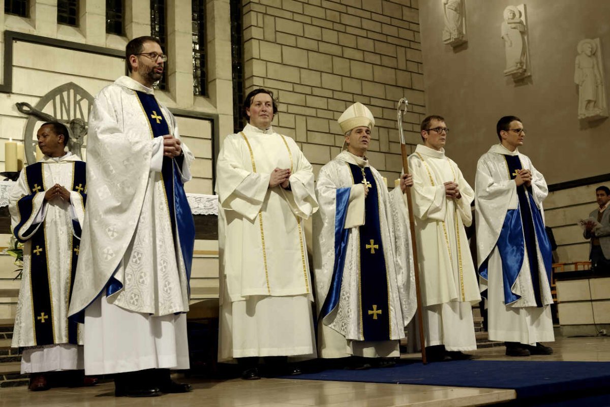 Ordinations pour la Compagnie de Jésus. © Trung Hieu Do / Diocèse de Paris.