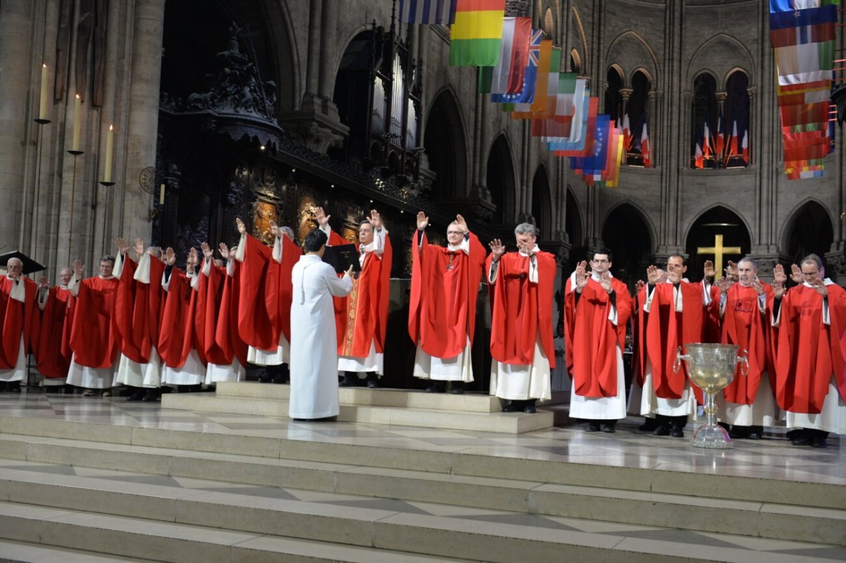 Confirmation d'adultes de novembre 2018. © Marie-Christine Bertin.