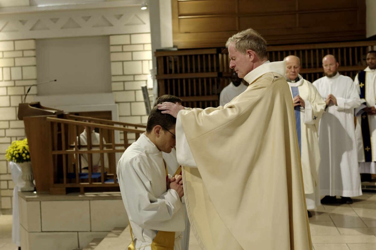 Ordinations pour la Compagnie de Jésus. © Trung Hieu Do / Diocèse de Paris.