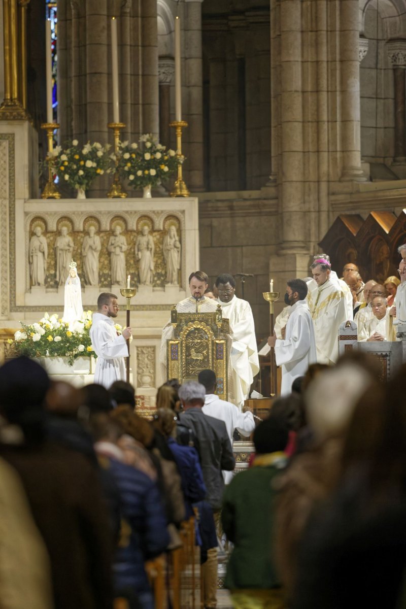 Messe pour la paix en union avec le pape François. © Yannick Boschat / Diocèse de Paris.