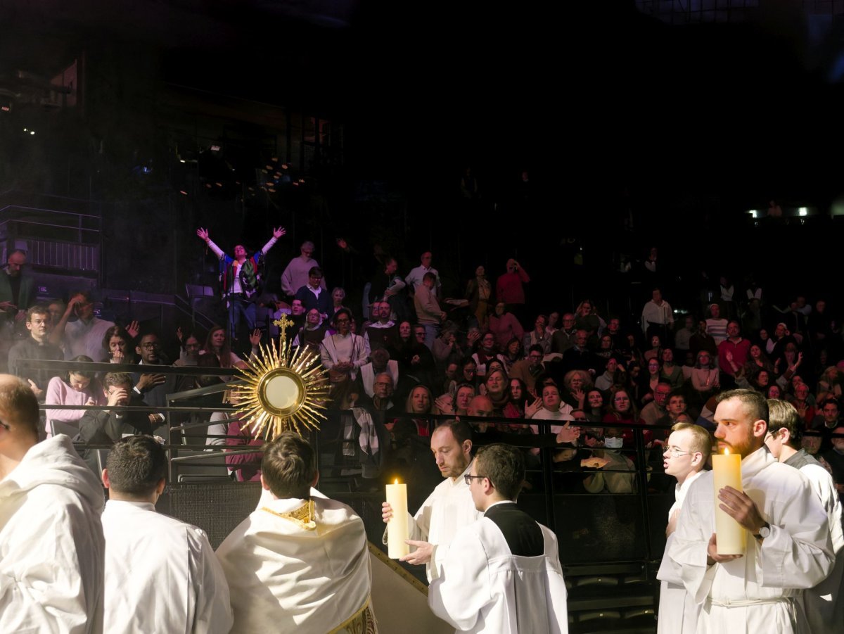 Veillée à l'Accor Arena de Bercy. © Dominique Boschat / Diocèse de Paris.