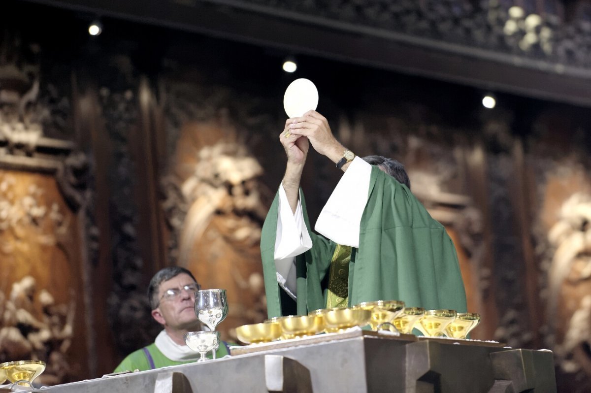 Messe d'action de grâce pour les ministères de Mgr Jérôme Beau et de (…). © Trung Hieu Do / Diocèse de Paris.