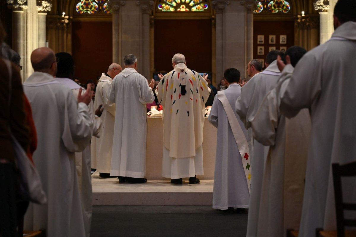 Messe à Saint-Ignace. © Marie-Christine Bertin / Diocèse de Paris.