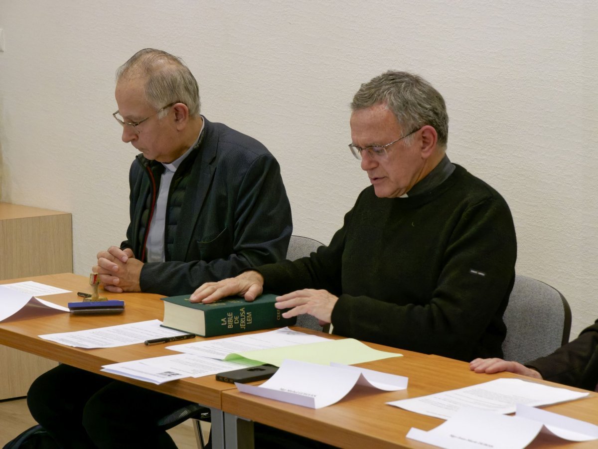 Clôture de l'enquête diocésaine pour la cause en canonisation de Mgr (…). © Yannick Boschat / Diocèse de Paris.