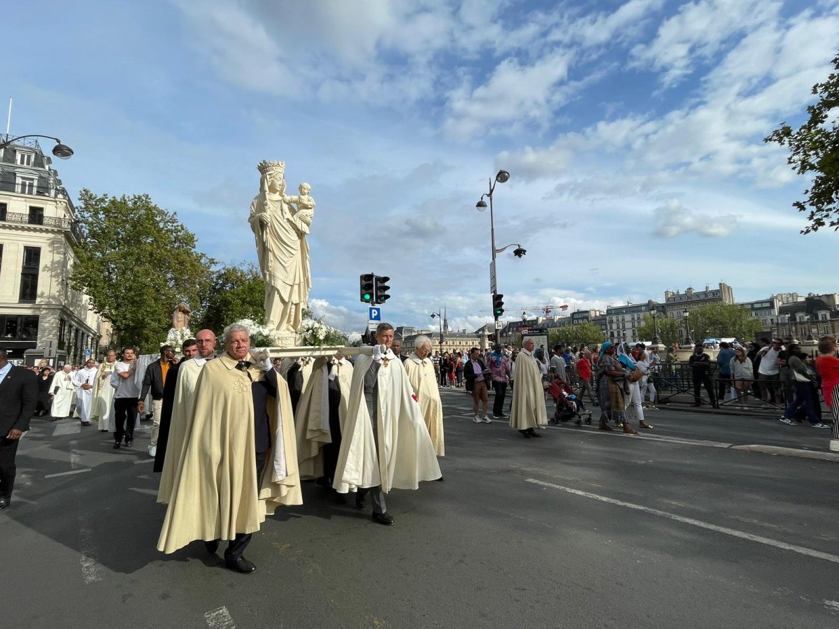 Procession de la Fête de l'Assomption 2023. © Aurélien Pasquet / Cathédrale Notre-Dame de Paris.