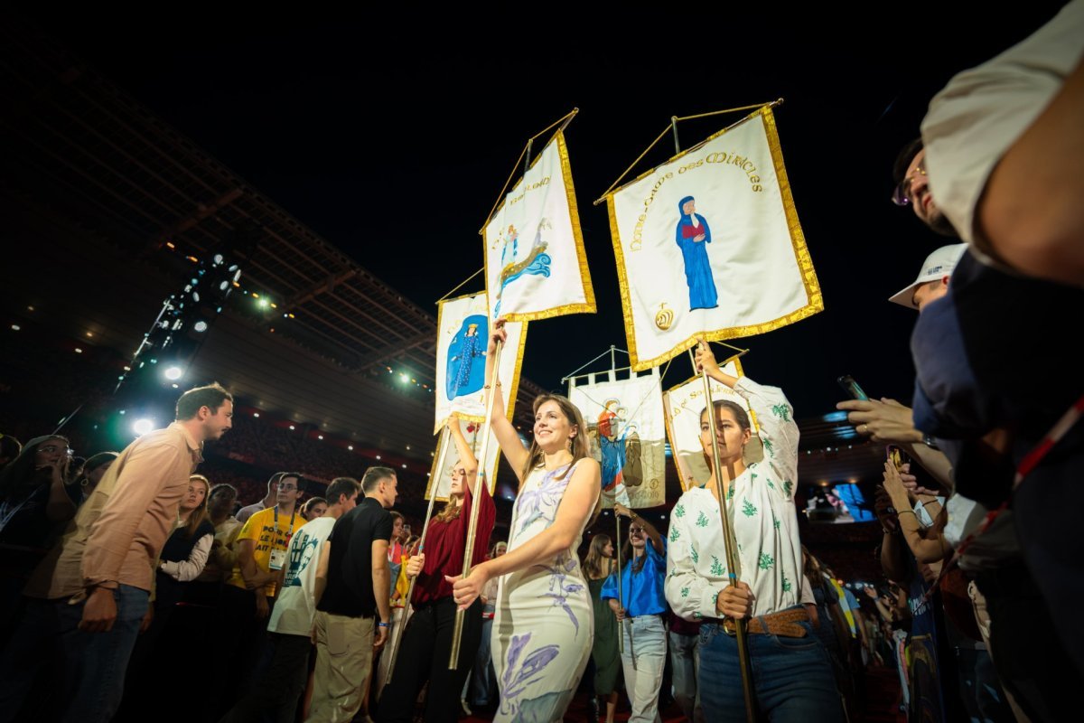 Veillée de prière avec les jeunes et le pape Léon XIV : Spectacle. © Dylan Guidez / Diocèse de Paris.