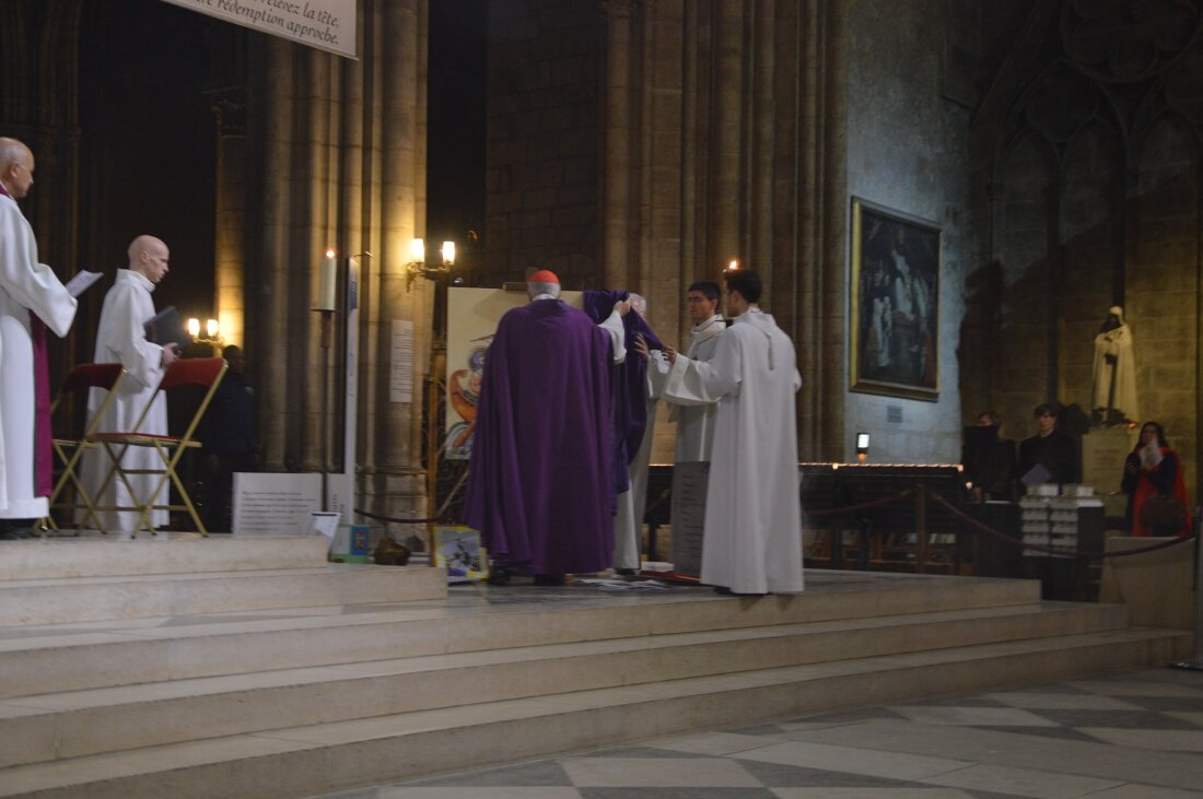 Dévoilement de l'icône de l'Année de l'appel par le Cardinal (…). © Pierre-Louis Lensel / Diocèse de Paris.