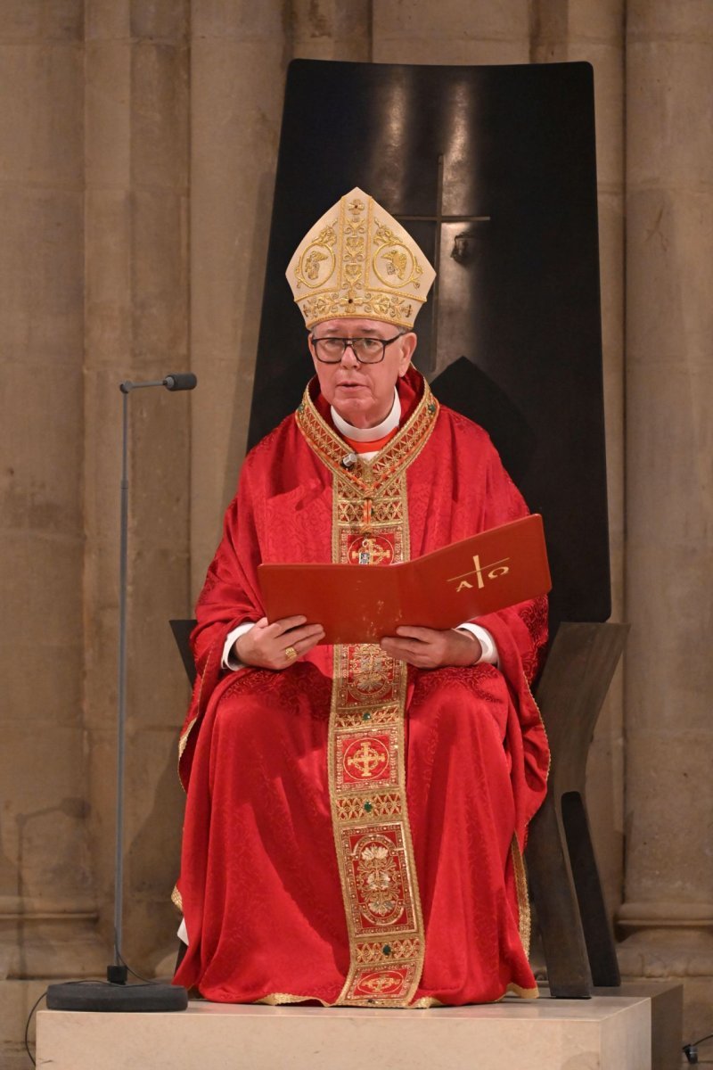 Messe de béatification de Raymond Cayré, Gérard-Martin Cendrier, Roger (…). © Jean-Baptiste Delerue / Diocèse de Paris.