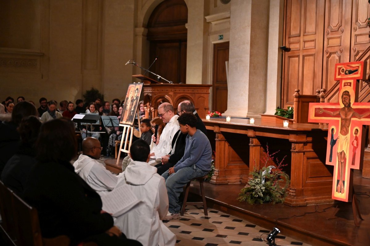 Prière du soir au Temple de Pentemont. © Marie-Christine Bertin / Diocèse de Paris.