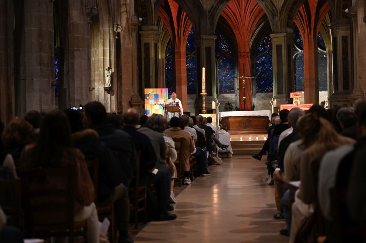 Catéchèse sur le sacrement de confirmation. Lundi 12 mai 2025. © Marie-Christine Bertin / Diocèse de Paris.