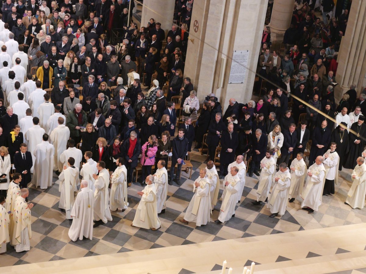 Messe de consécration de l'autel de Notre-Dame de Paris. © Yannick Boschat / Diocèse de Paris.