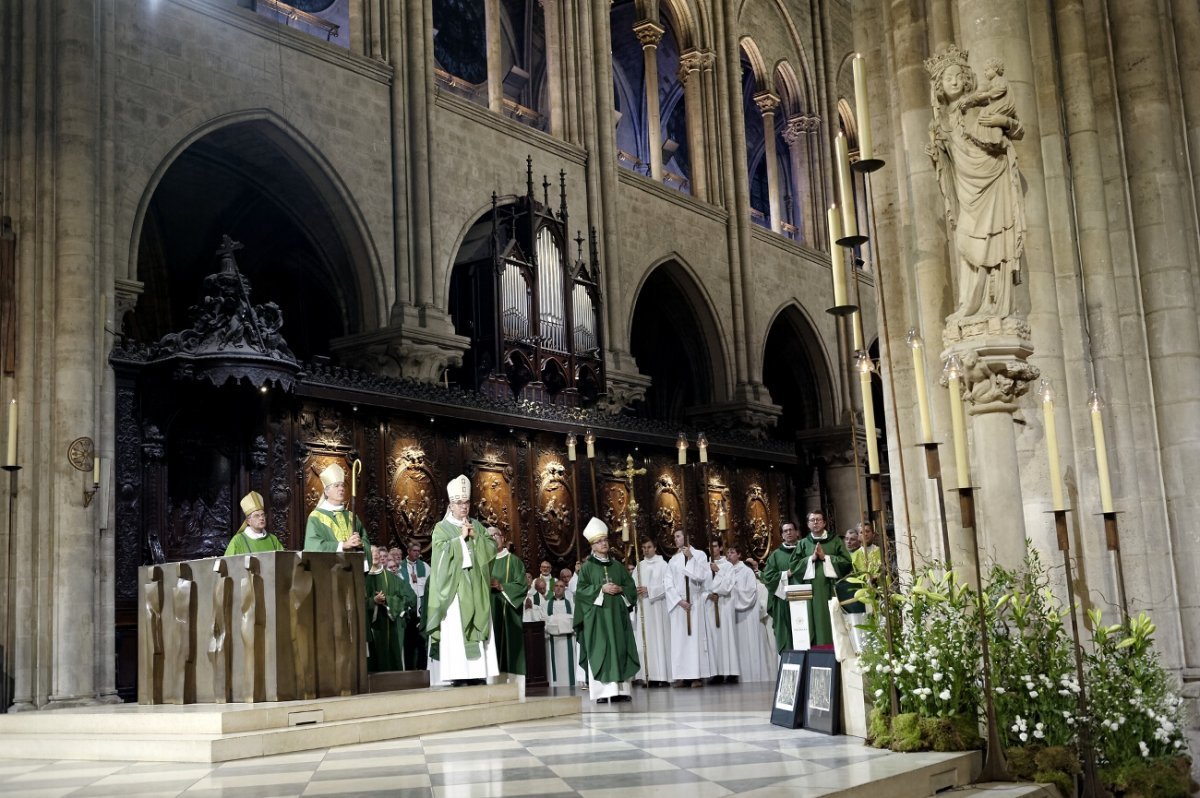 Messe d'action de grâce pour les ministères de Mgr Jérôme Beau et de (…). © Trung Hieu Do / Diocèse de Paris.