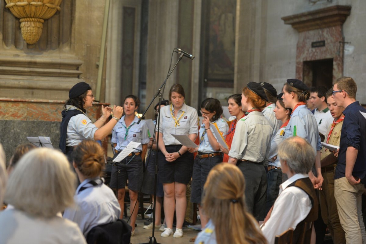 Messe pour les jeunes et les vocations. © Marie-Christine Bertin / Diocèse de Paris.