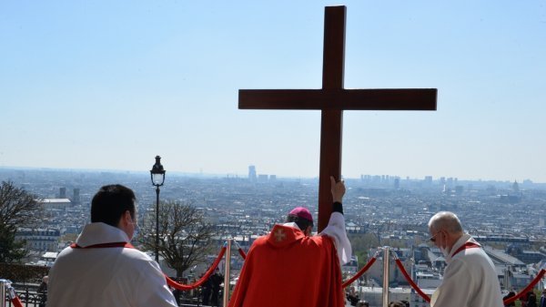 Chemin de croix au Sacré-Cœur de Montmartre 2021