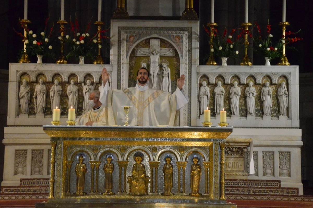 Messe des nouveaux prêtres au Sacré-Cœur de Montmartre. © Michel Pourny / Diocèse de Paris.