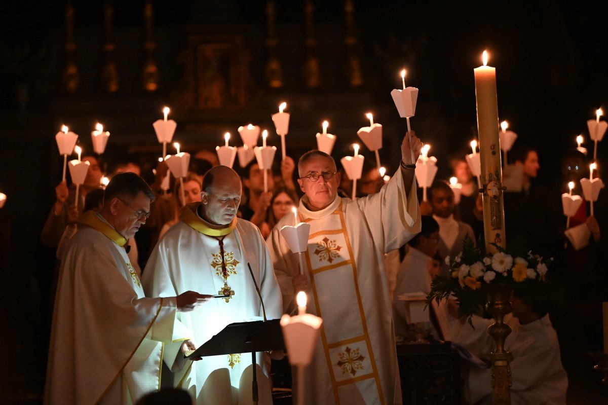Vigile pascale 2026 à Notre-Dame des Victoires (2e). © Marie-Christine Bertin / Diocèse de Paris.