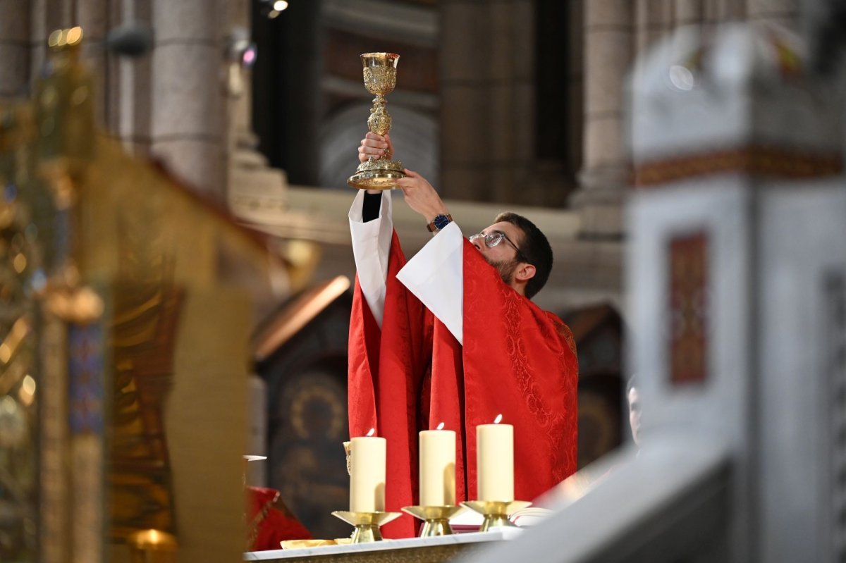 Messe des nouveaux prêtres au Sacré-Cœur de Montmartre 2024. © Marie-Christine Bertin / Diocèse de Paris.