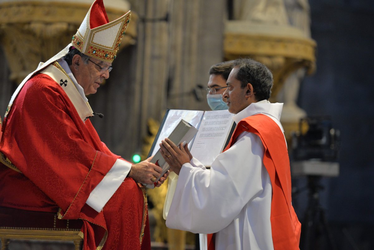 Ordinations de diacres permanents 2020. © Marie-Christine Bertin / Diocèse de Paris.