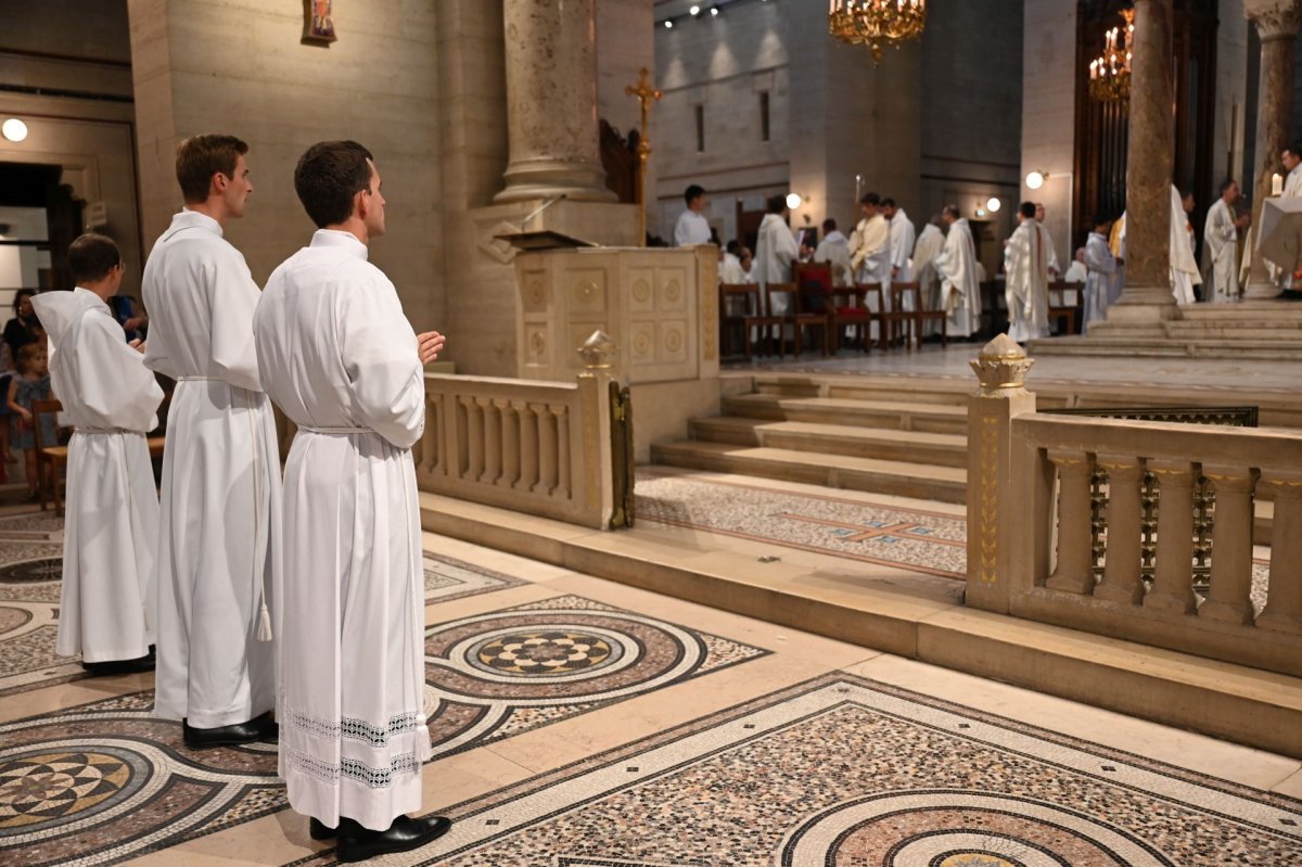 Ordination diaconale en vue du sacerdoce 2026. © Marie-Christine Bertin / Diocèse de Paris.