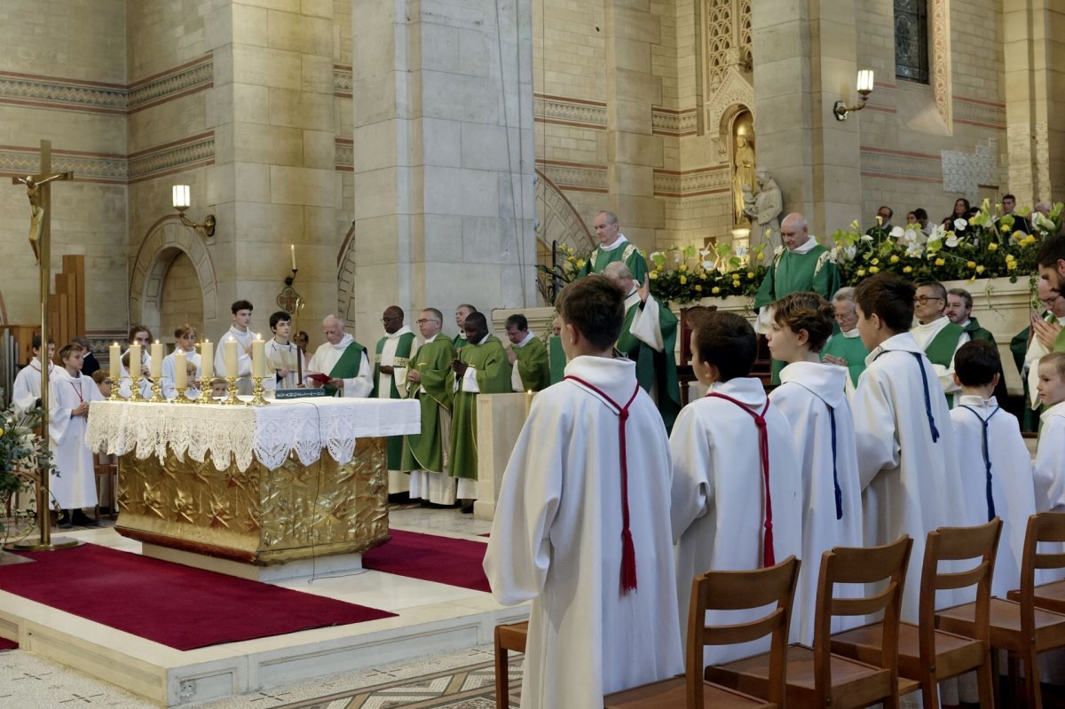 Inauguration de l'église restaurée de Notre-Dame d'Auteuil. © Trung Hieu Do / Diocèse de Paris.