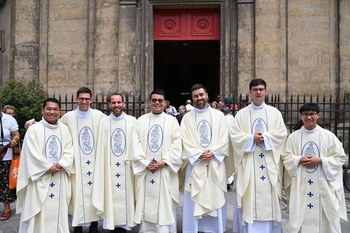 Messe des nouveaux prêtres à Notre-Dame des Victoires 2026. © Marie-Christine Bertin / Diocèse de Paris.