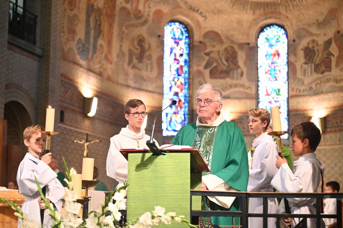 Centenaire de l'église Saint-Léon. © Marie-Christine Bertin / Diocèse de Paris.