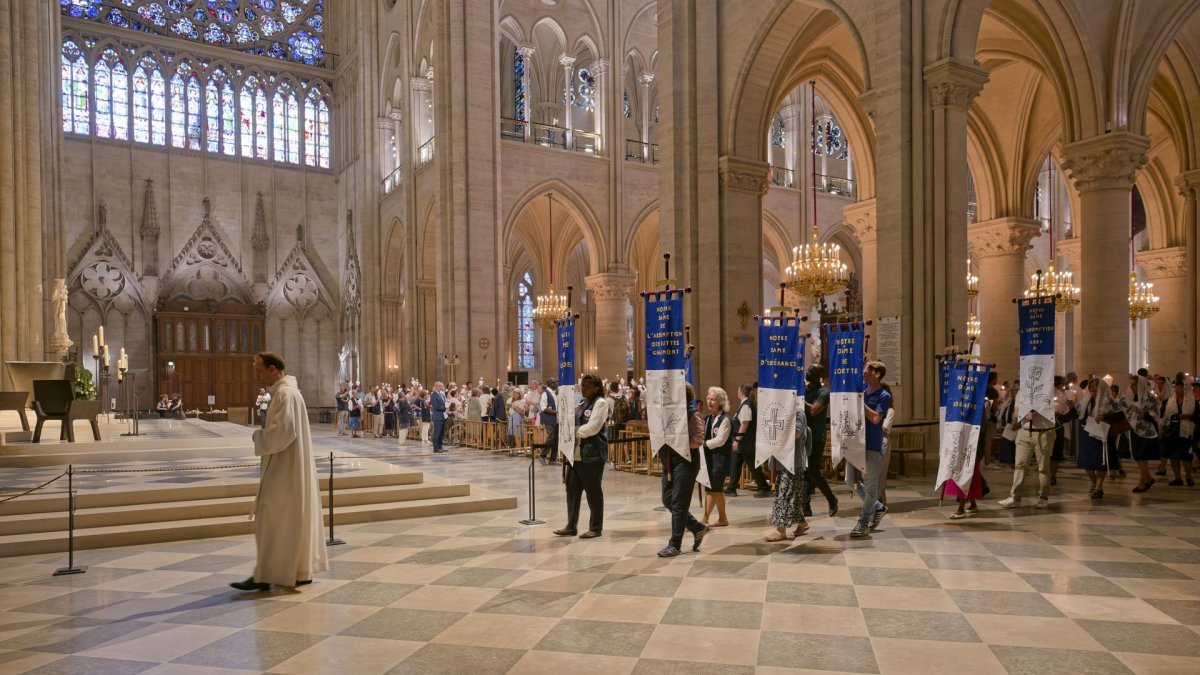 Veille de la fête de l'Assomption à Notre-Dame de Paris 2025. © Yannick Boschat / Diocèse de Paris.