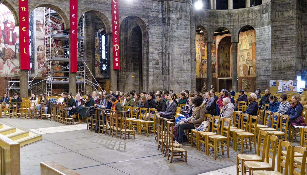 Prière du matin au Saint-Esprit. © Yannick Boschat / Diocèse de Paris.