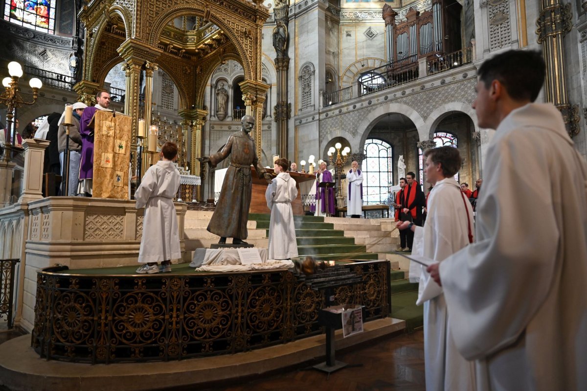 Appel décisif des jeunes catéchumènes 2026. © Marie-Christine Bertin / Diocèse de Paris.