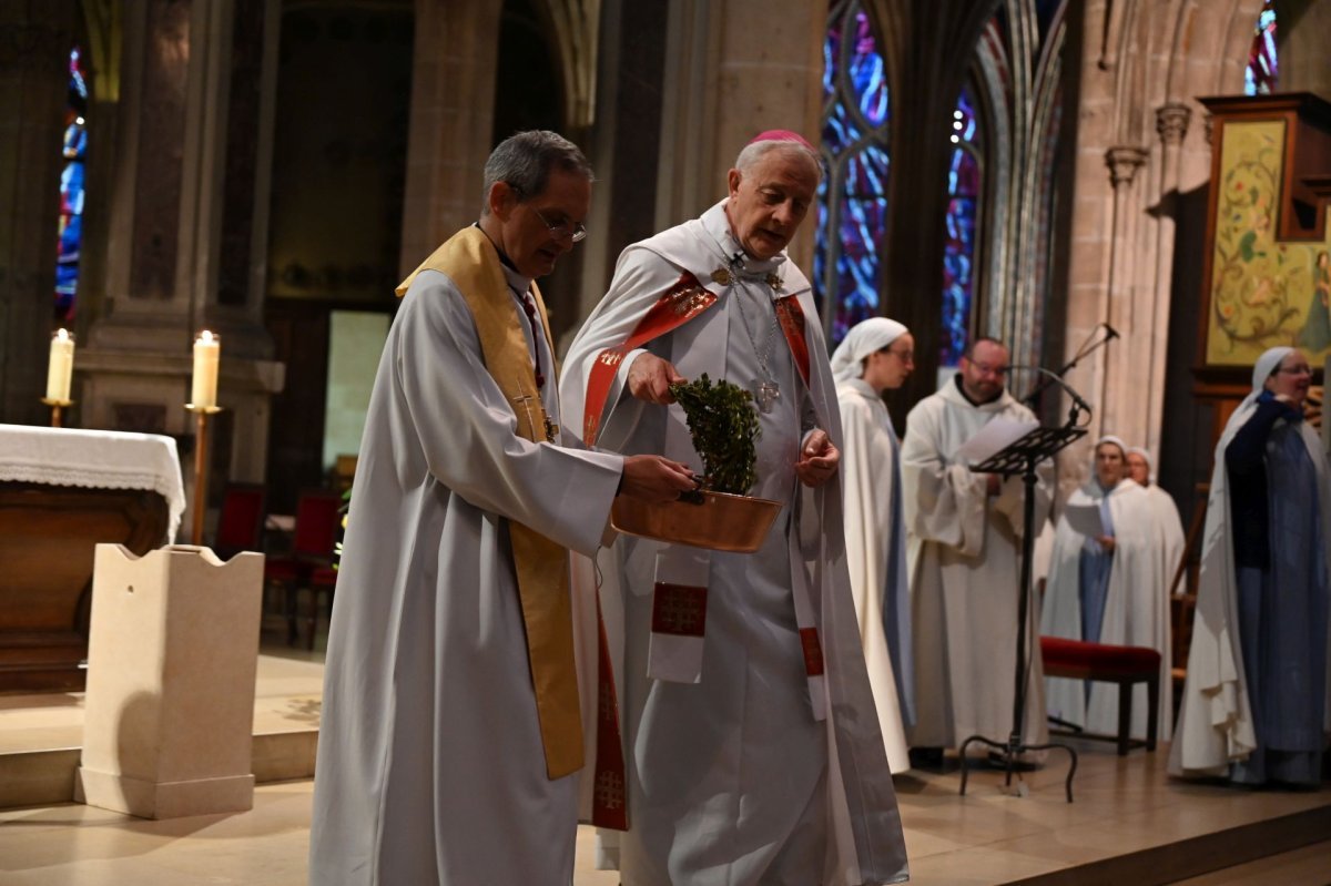 Catéchèse sur le sacrement du baptême. Lundi 5 mai 2025. © Marie-Christine Bertin / Diocèse de Paris.