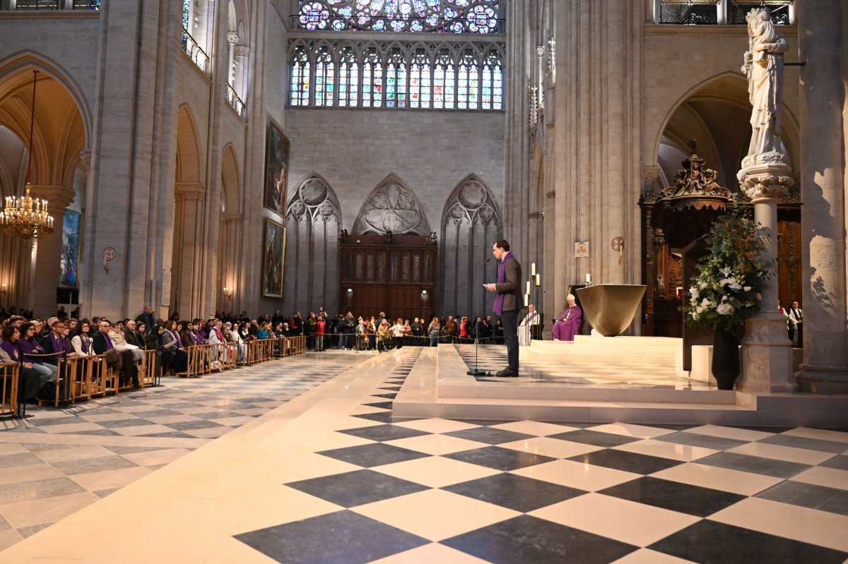Appel décisif et inscription du nom des catéchumènes 2026 - Célébration du matin. © Marie-Christine Bertin / Diocèse de Paris.