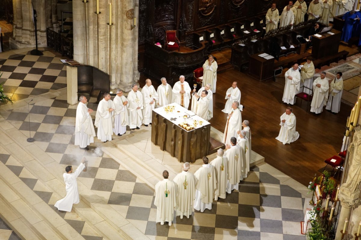 Liturgie eucharistique. © Yannick Boschat / Diocèse de Paris.