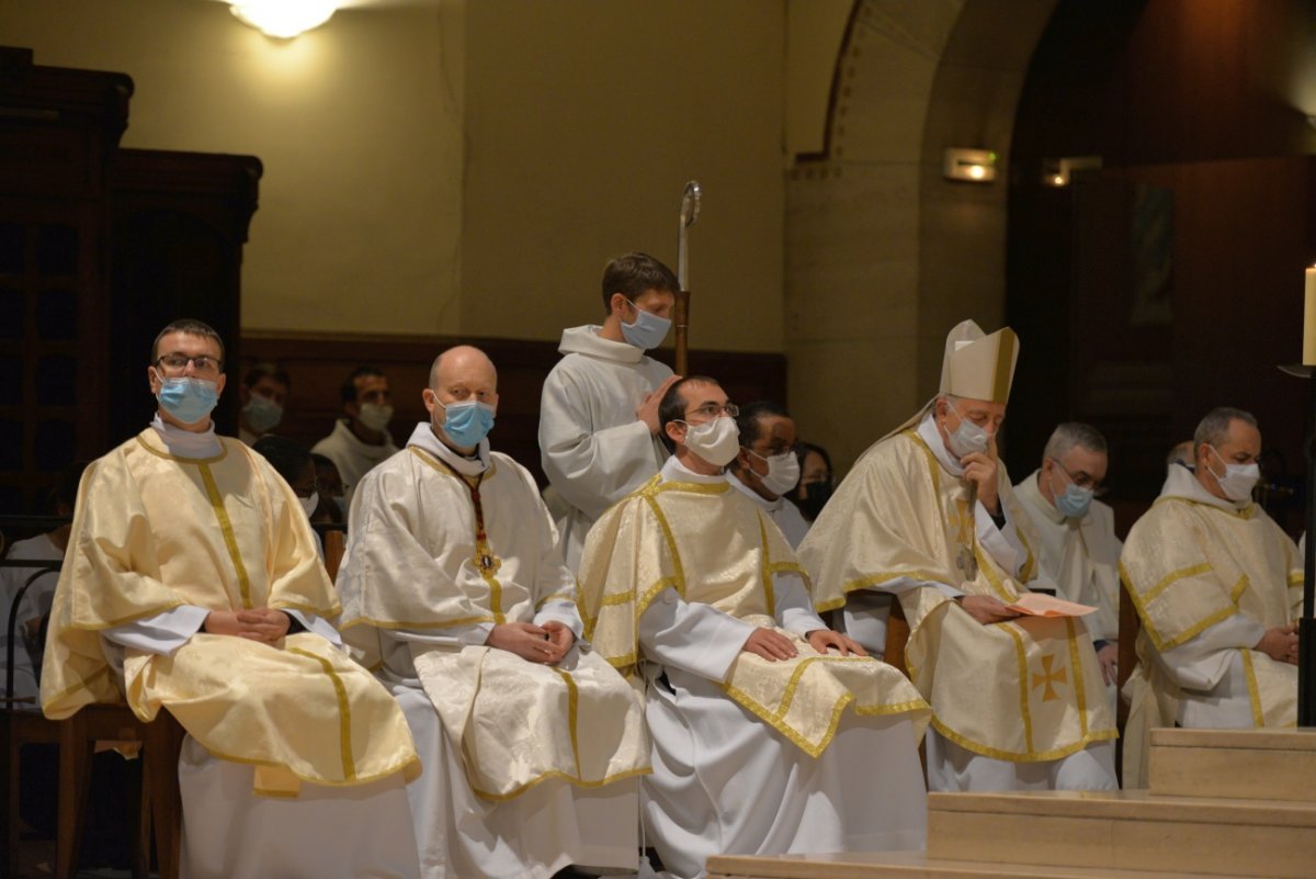 Rassemblement des servants et servantes de la liturgie. © Marie-Christine Bertin / Diocèse de Paris.